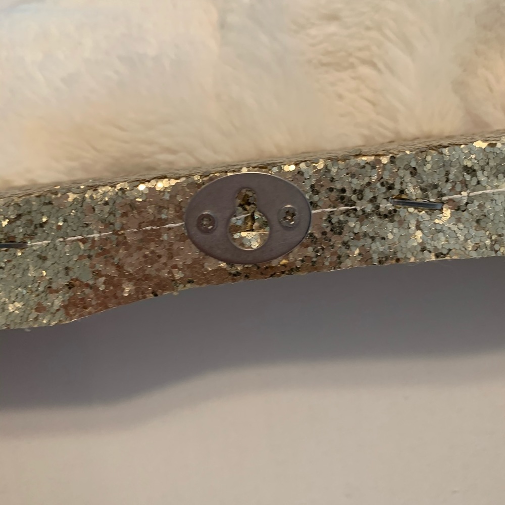 Decorative “R” sign - Picture 5 of 5